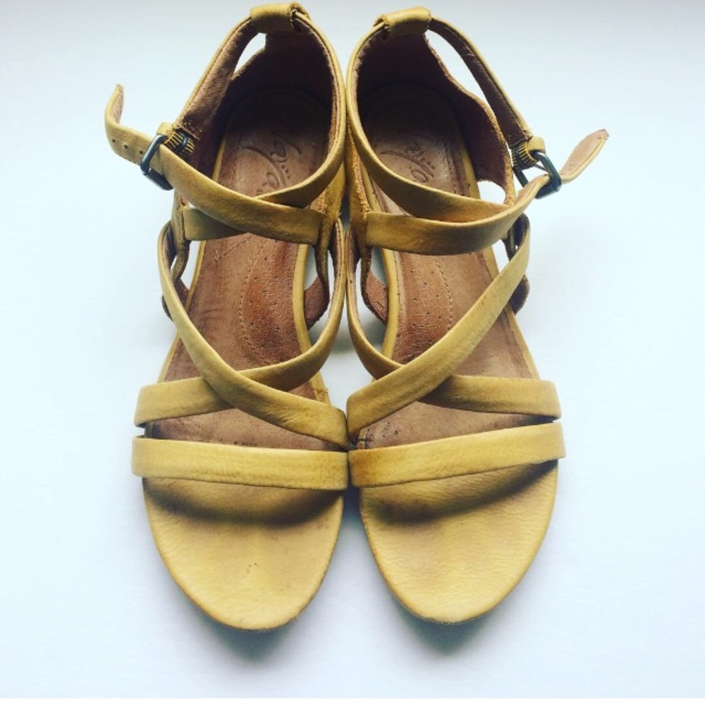 Anthropologie ( Naya ) Sandal